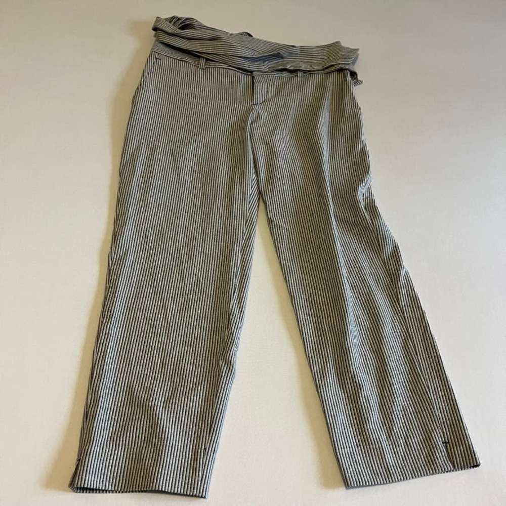 Banana Republic Black White Striped cropped pants 6